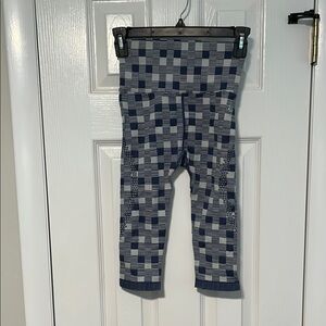 Women’s Checkered Blue and Gray Workout Leggings